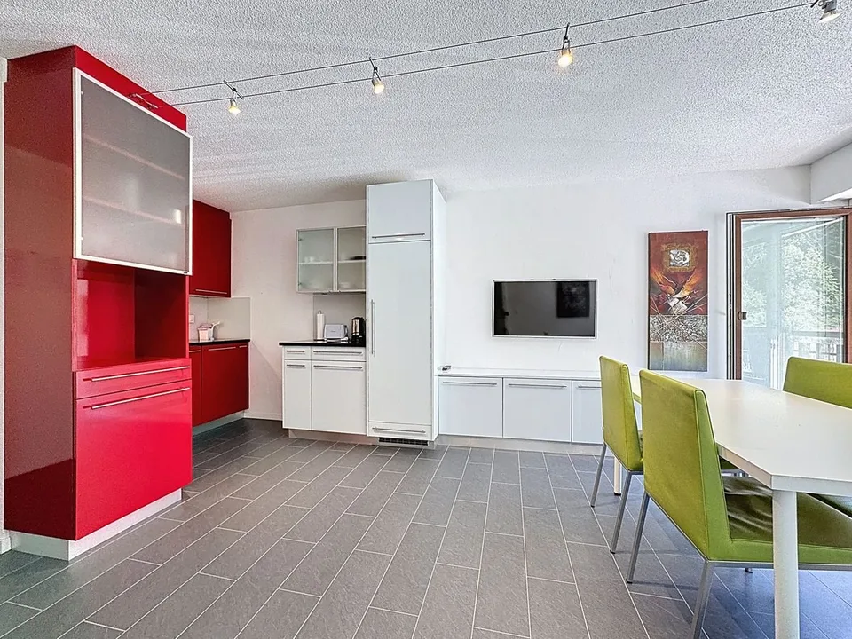 Cet appartement meublé au pied des pistes vous attend. Résidence secondaire ou principale à vous de choisir