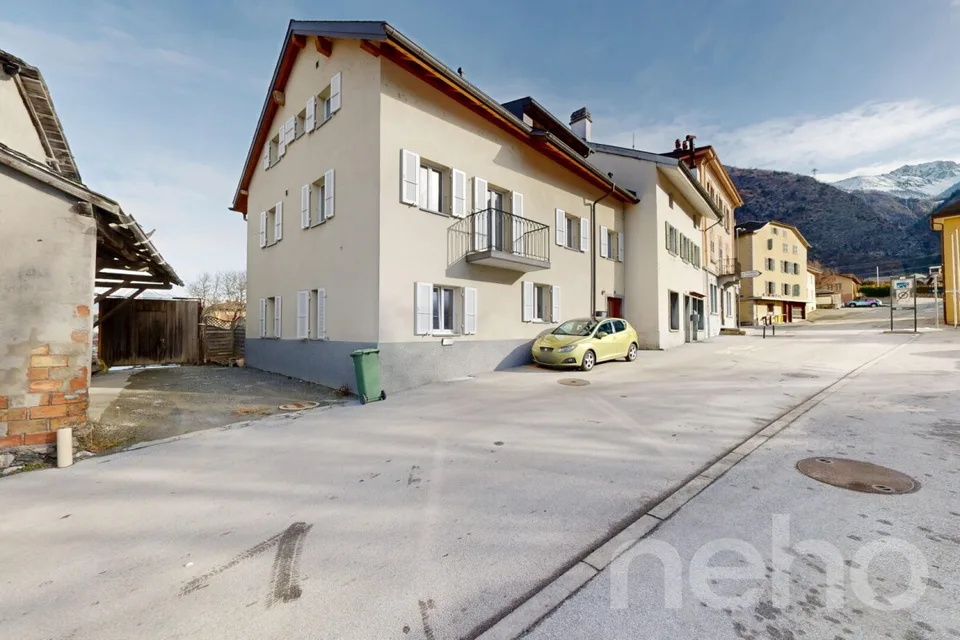 Charming 3.5-room apartment with large garden in the center of Riddes – photo 13 of 14