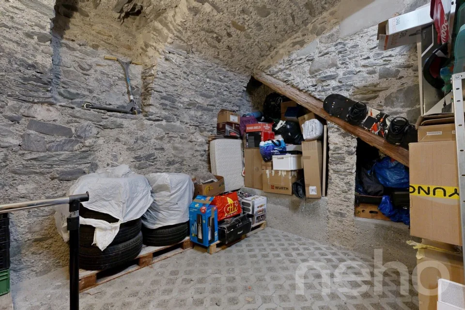 Charming 3.5-room apartment with large garden in the center of Riddes – photo 12 of 14