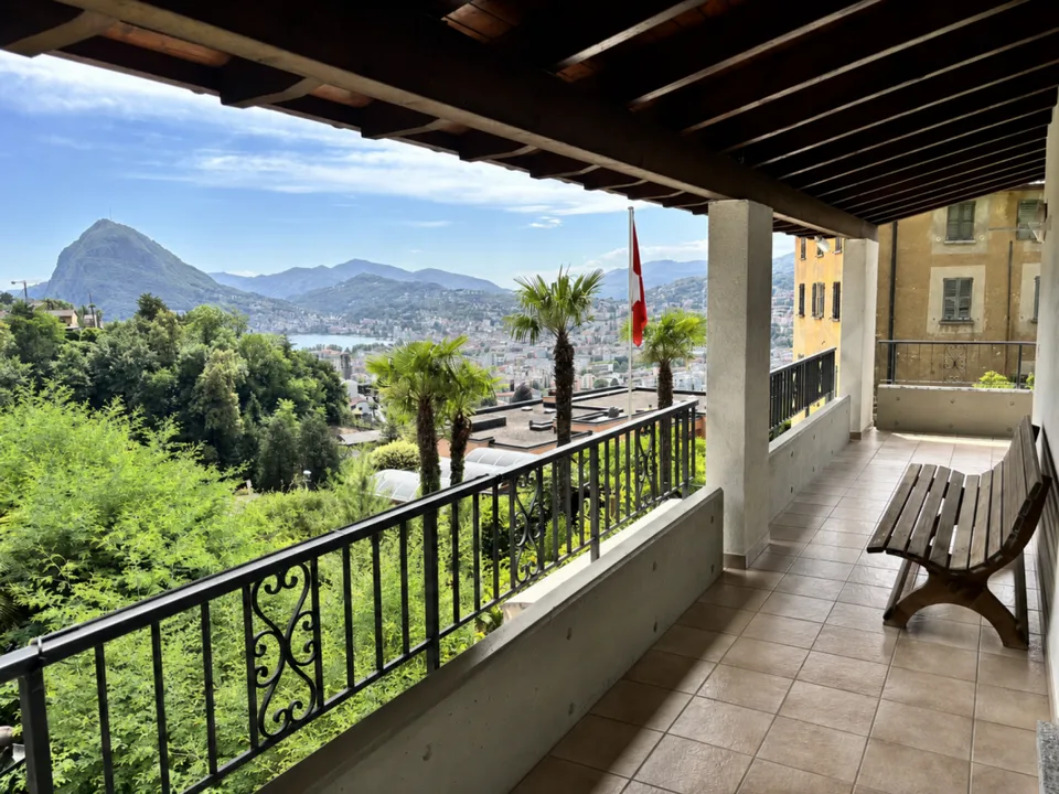 Casa indipendente con vista sul lago