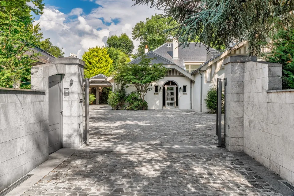 Luxueuse propriété à Vésenaz au confort absolu – photo 10 sur 10