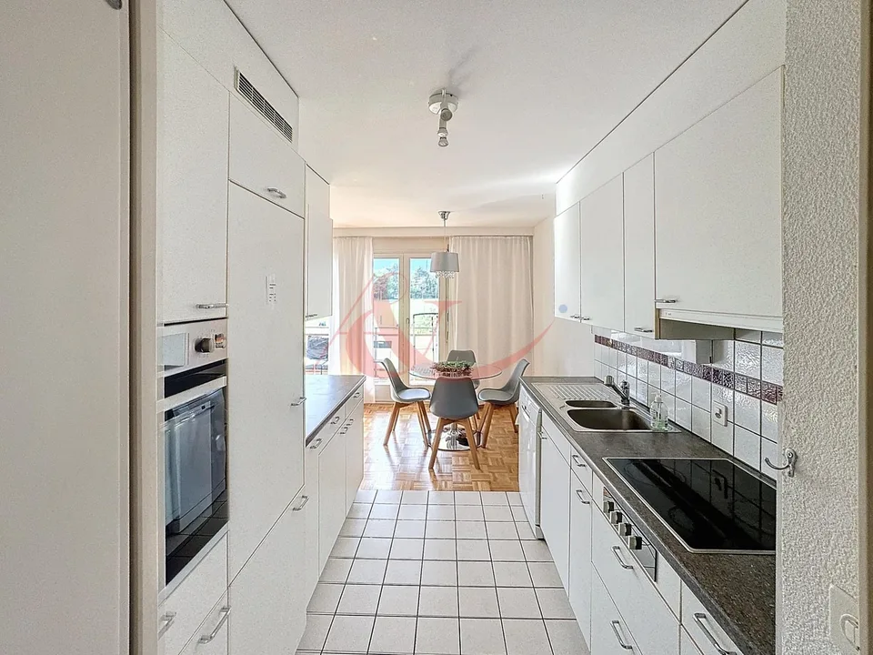 Appartement mit Durchgang in ruhiger Nachbarschaft in Gland
