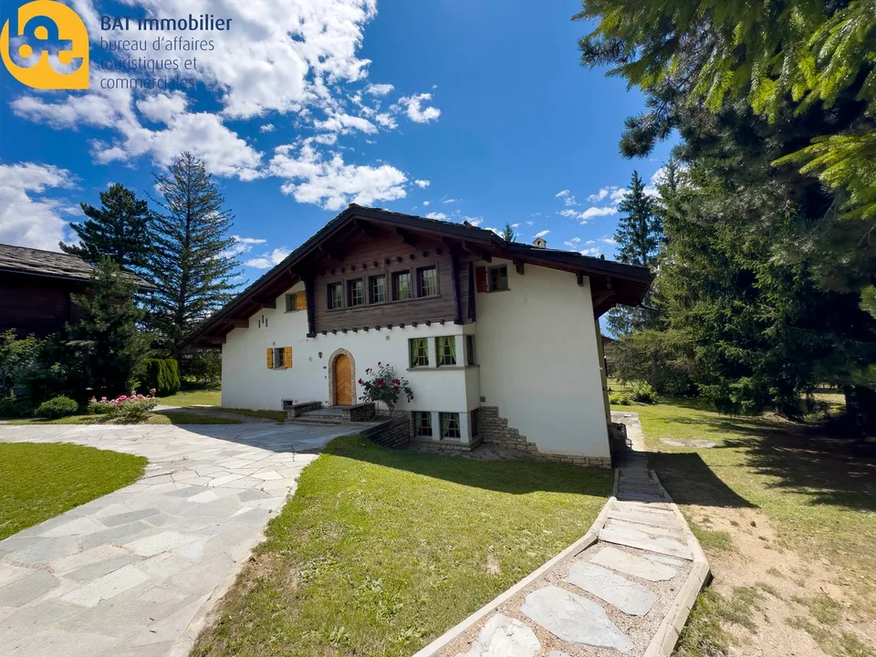 Hiver 2026 Duplex dans chalet quartier résidentiel à proximité du Golf de Crans