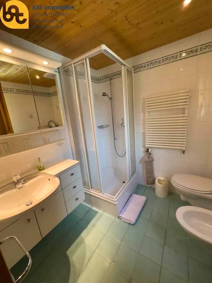 Duplex in einer Residenzialsiedlung in der Nähe des Golfplatzes von Crans – Foto 11 von 22