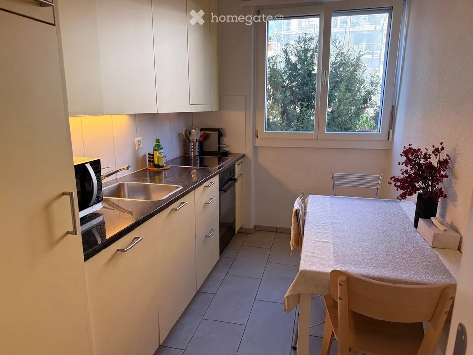 Helle 3.5-Zimmer-Wohnung mit Balkon an ruhiger Lage in Bern