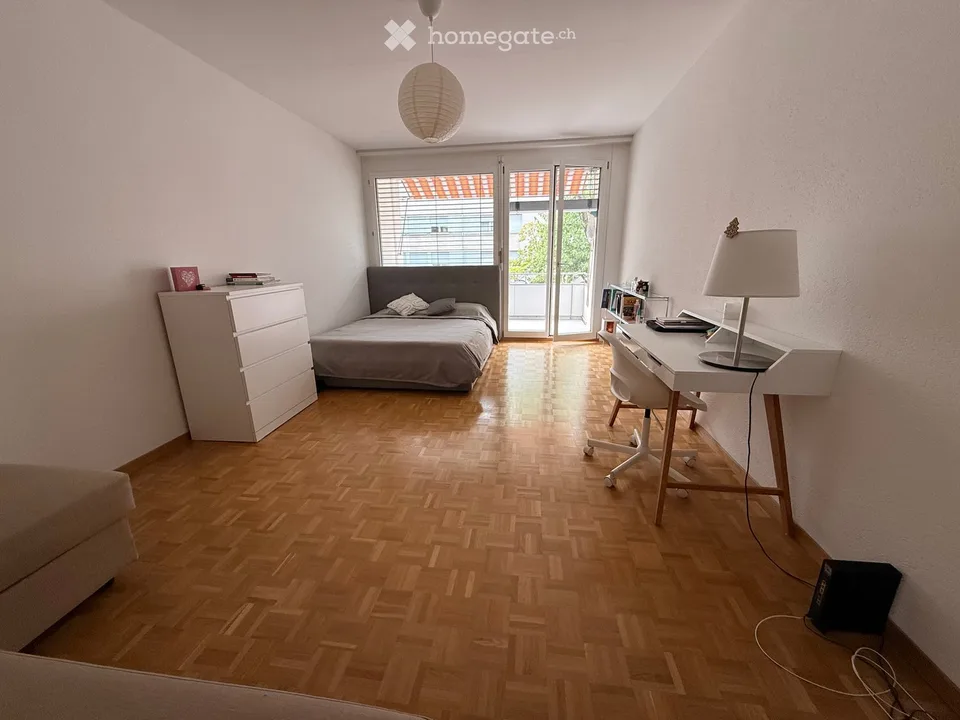 Appartamento luminoso 3.5 locali con balcone in una zona tranquilla a Berna