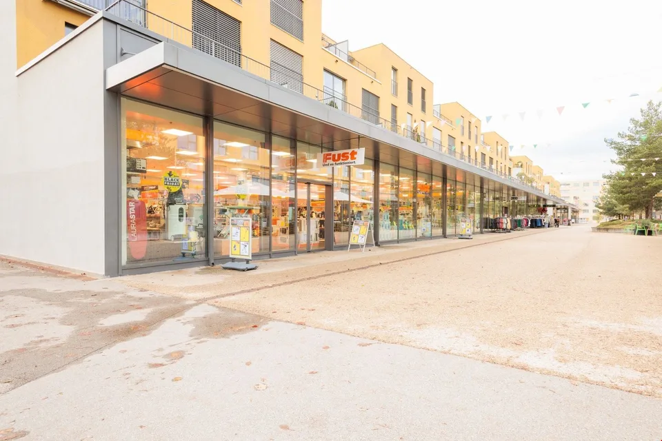 À louer au Lyssbachpark / Locaux commerciaux