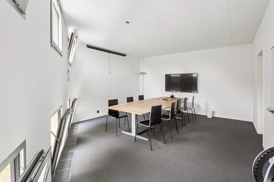 Spazio ufficio centrale a Zurigo Oerlikon – foto 10 di 13