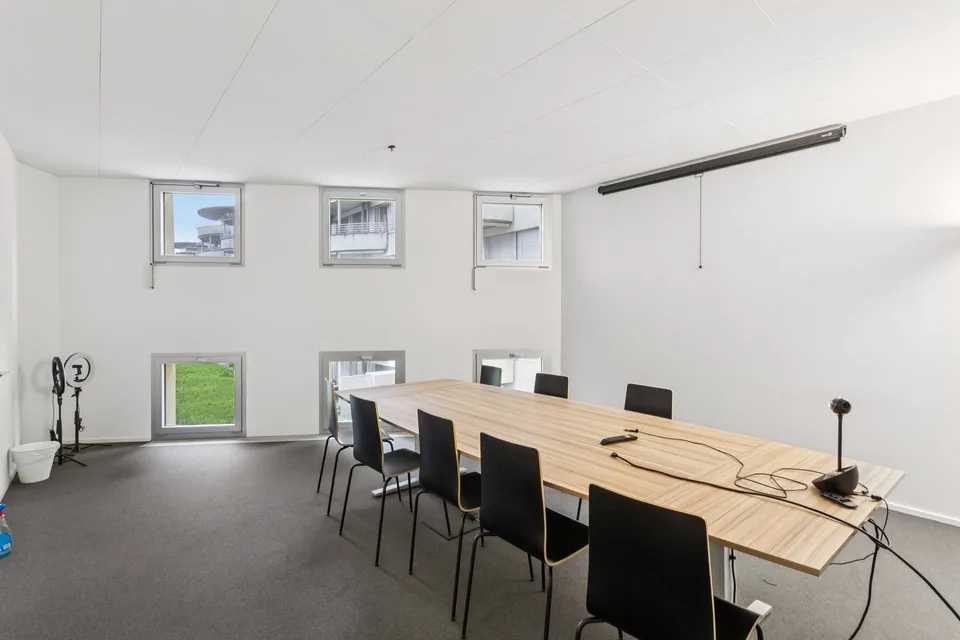 Spazio ufficio centrale a Zurigo Oerlikon – foto 9 di 13