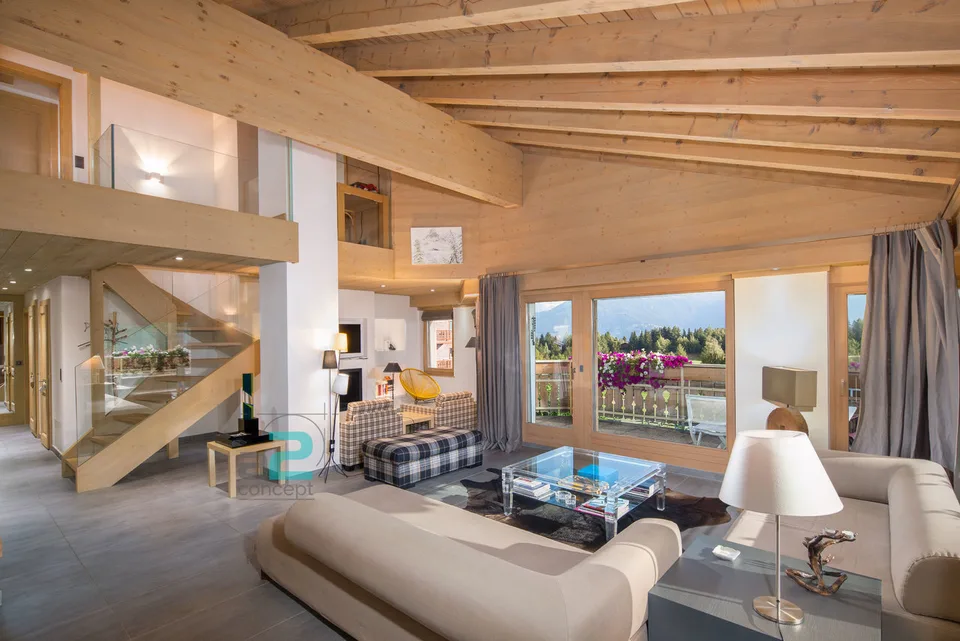 Magnifique attique duplex en plein centre