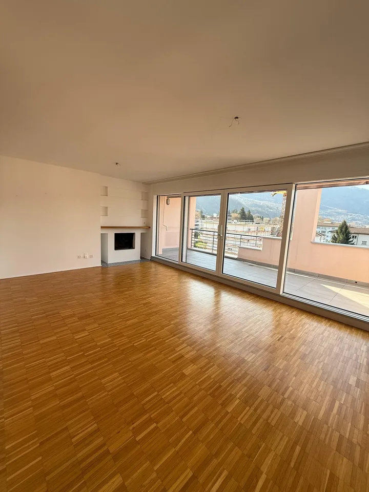 Penthouse 3.5 pièces lumineux au cœur de Bellinzona
