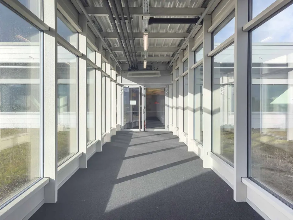 Vernier - Fläche von 903 m2 im Dachgeschoss - IKEA-Gebäude