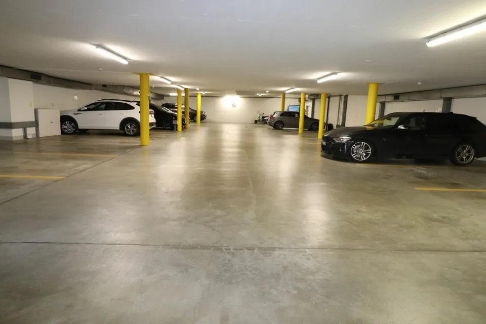 Aeschengraben 26, Basel - Parking Spaces