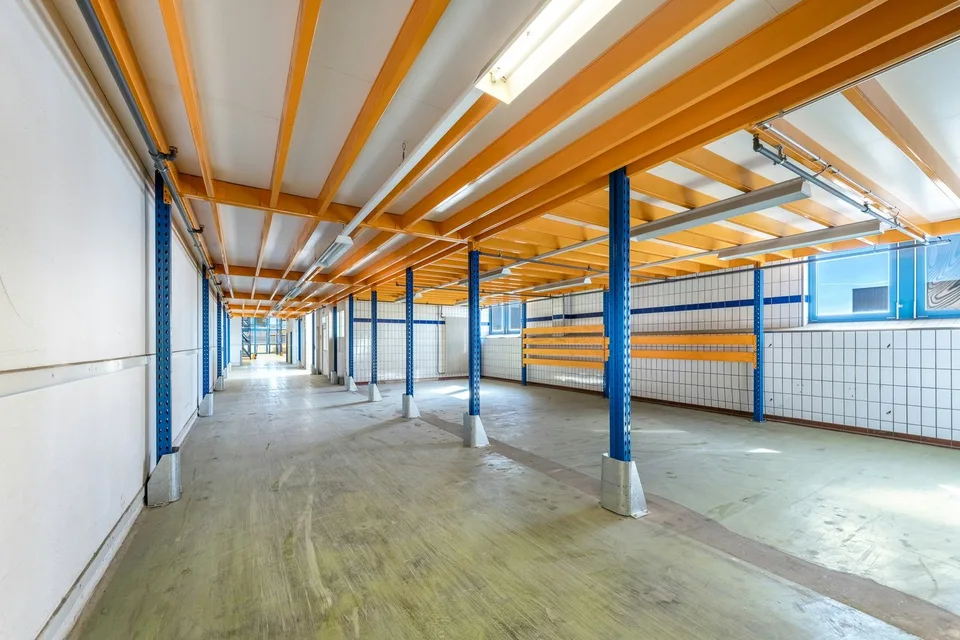 Günstige Lagerflächen mit idealer Infrastruktur & Anbindung