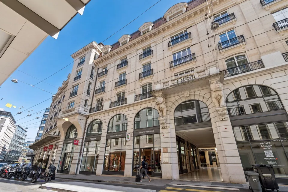 A louer au centre ville de Genève, surface de bureaux aménagée