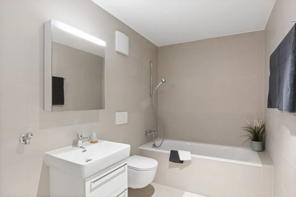 Hill Valley - Neuwertiges 2.5-Zimmer-Apartment im 3. Stock