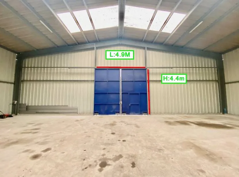 Halle/Lager - modulare Flächen von 200 bis 800 m² in Granges-Marnand-Zentrum in der Romandie
