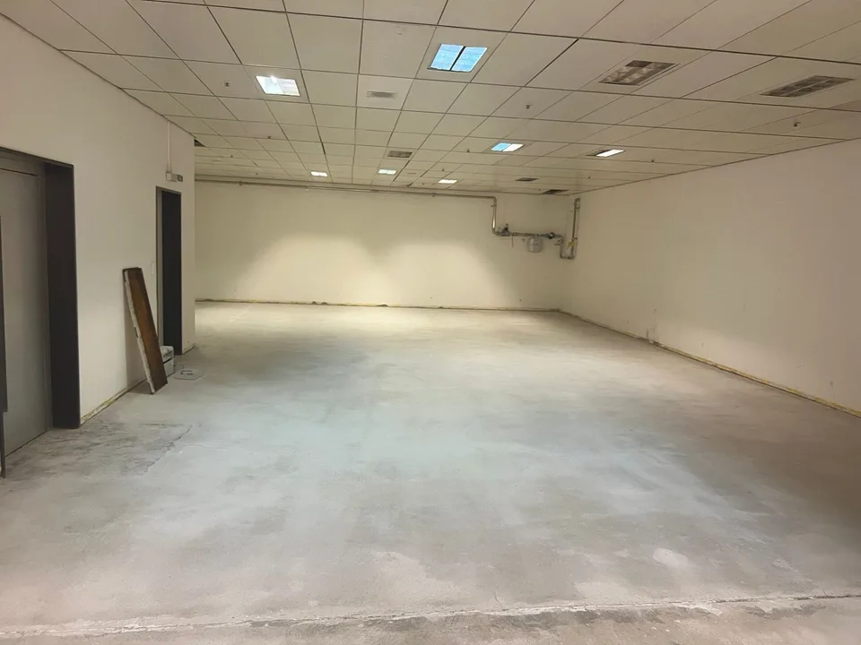 Spazi di stoccaggio polivalenti in posizione centrale a Bülach