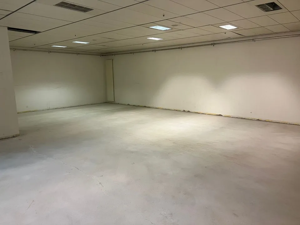 Spazi di stoccaggio polivalenti in posizione centrale a Bülach
