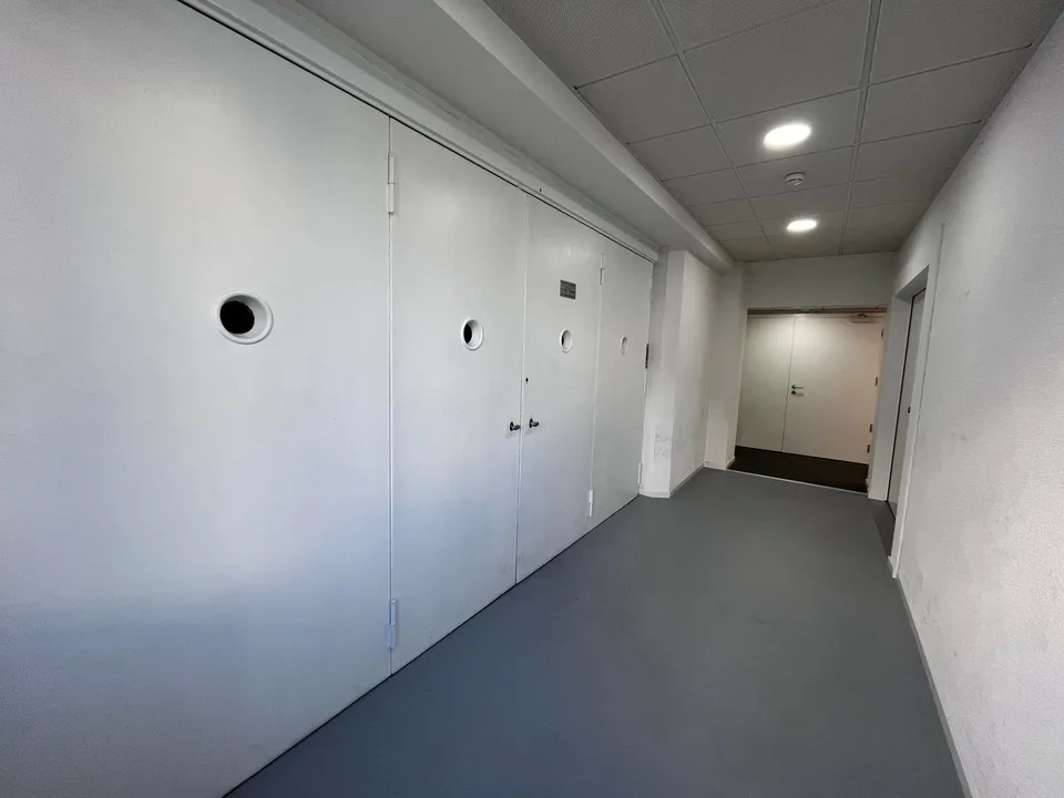 Große helle Fläche 200m2 - Zwischen Lausanne und Prilly