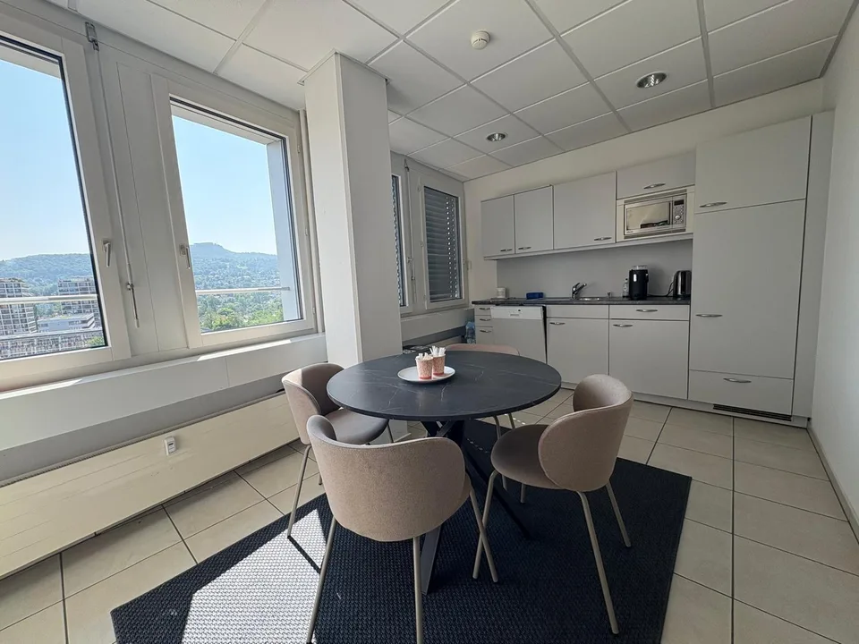 Commencez à travailler à Reinach – espace de laboratoire de 840 m² aménagé au Sternenhof – photo 10 sur 16