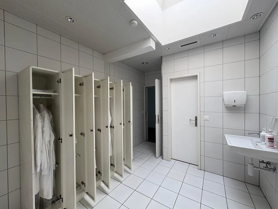 Commencez à travailler à Reinach – espace de laboratoire de 840 m² aménagé au Sternenhof – photo 15 sur 16