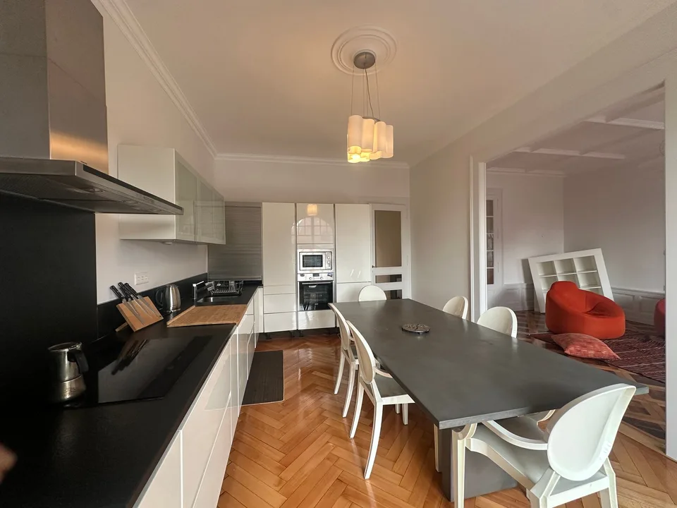Helles 5.5-Zimmer-Wohnung zur Miete – Rue de Lausanne, Genf