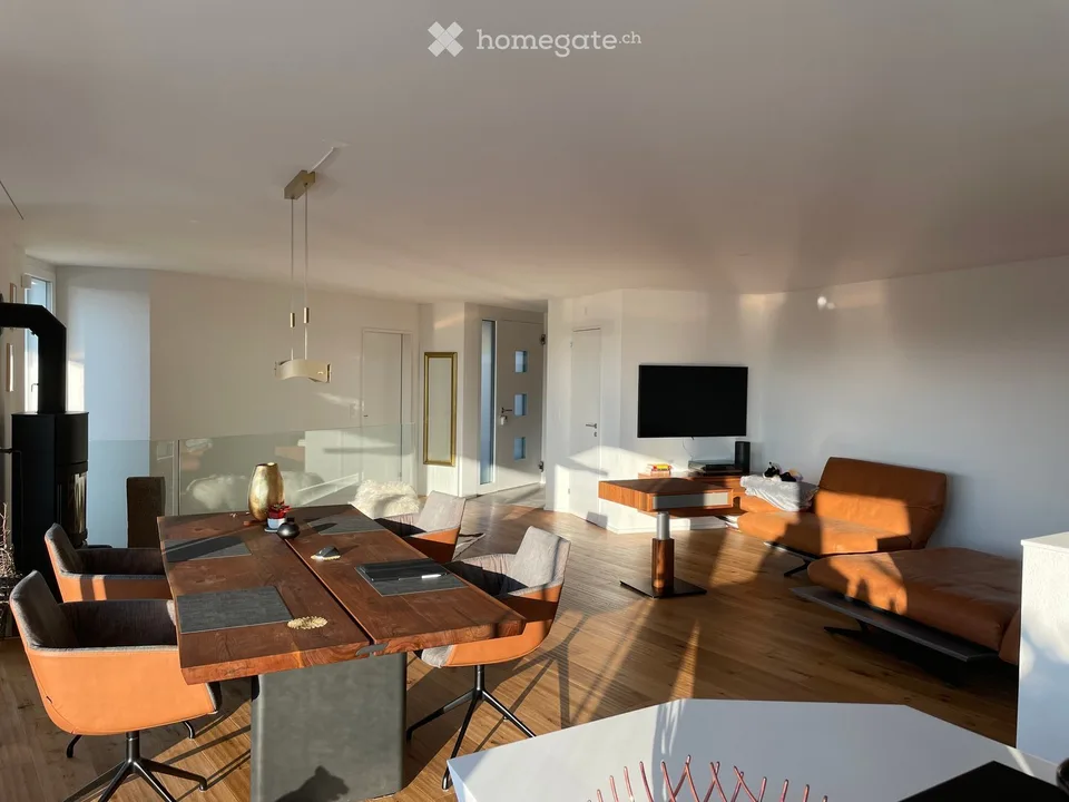 Terrassenhaus an bester Hanglage - perfekt für Familien