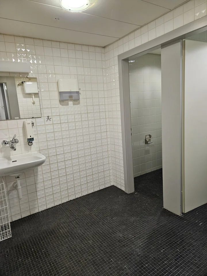 Gewerbefläche im Zentrum von Urdorf zu vermieten