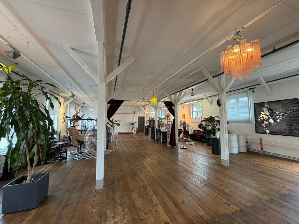 Espace commercial charmant/atelier à louer – photo 8 sur 12