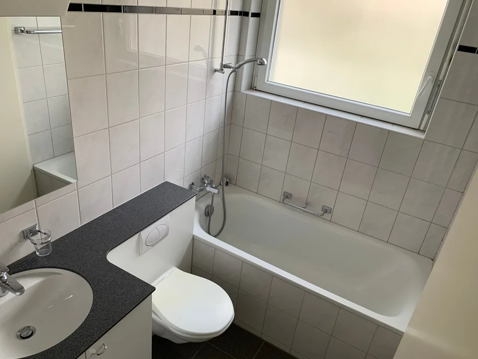 1 1/2-Zimmerwohnung, Parterre