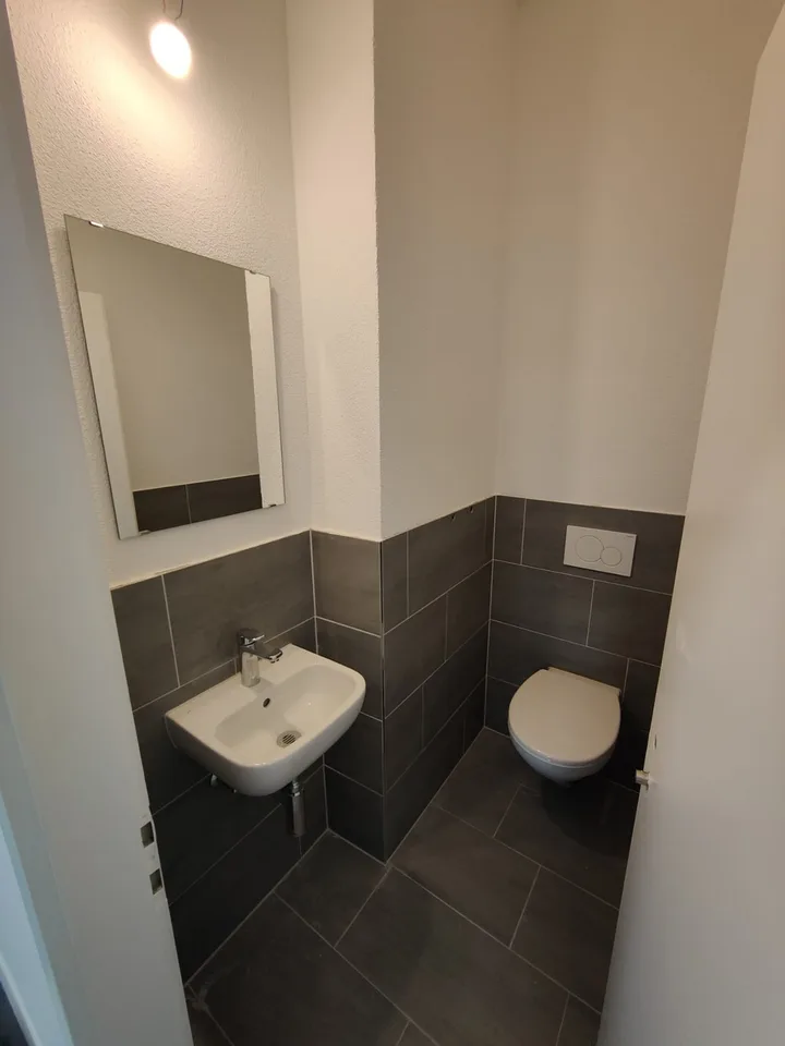 renovierte 2.5-Zimmer-Wohnung in Trun