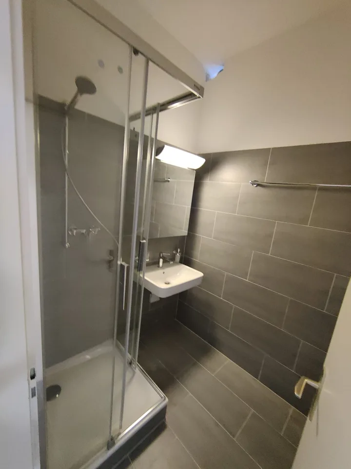 renovierte 2.5-Zimmer-Wohnung in Trun