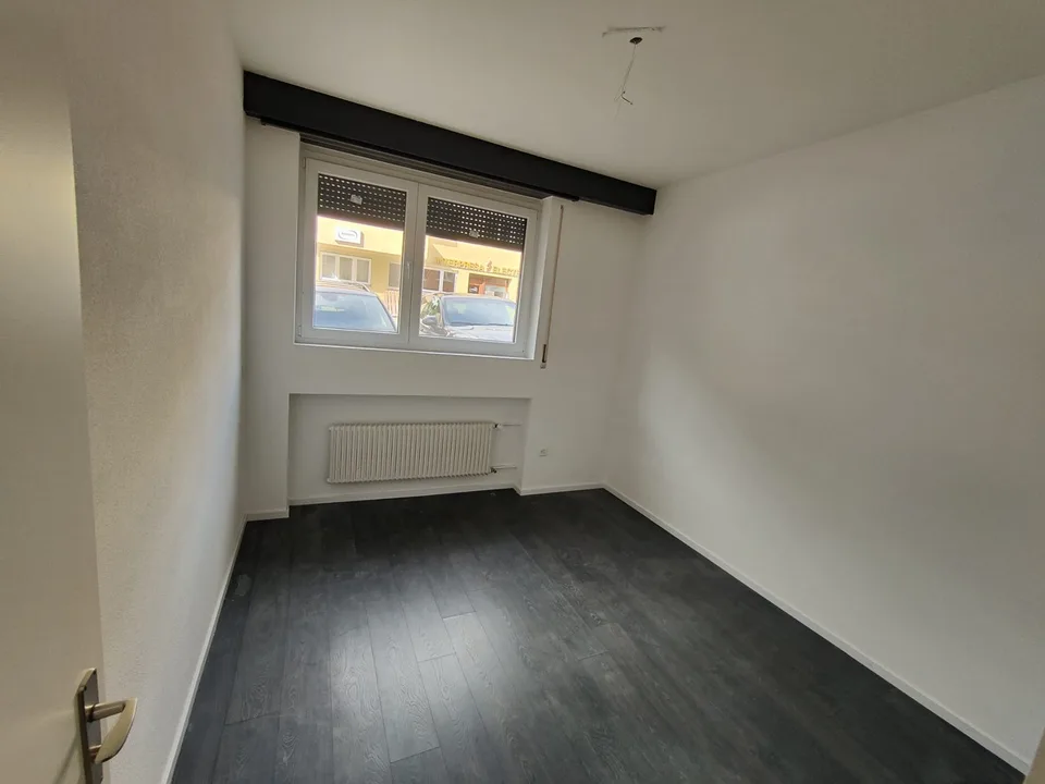renovierte 2.5-Zimmer-Wohnung in Trun