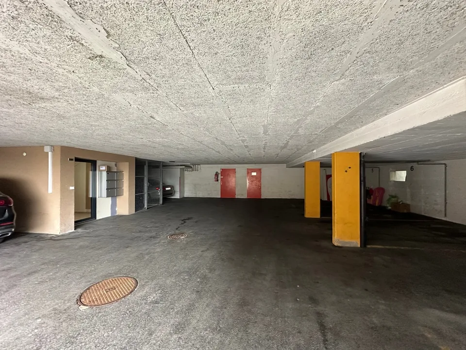 Einstellhallenplatz in Oberägeri zu vermieten