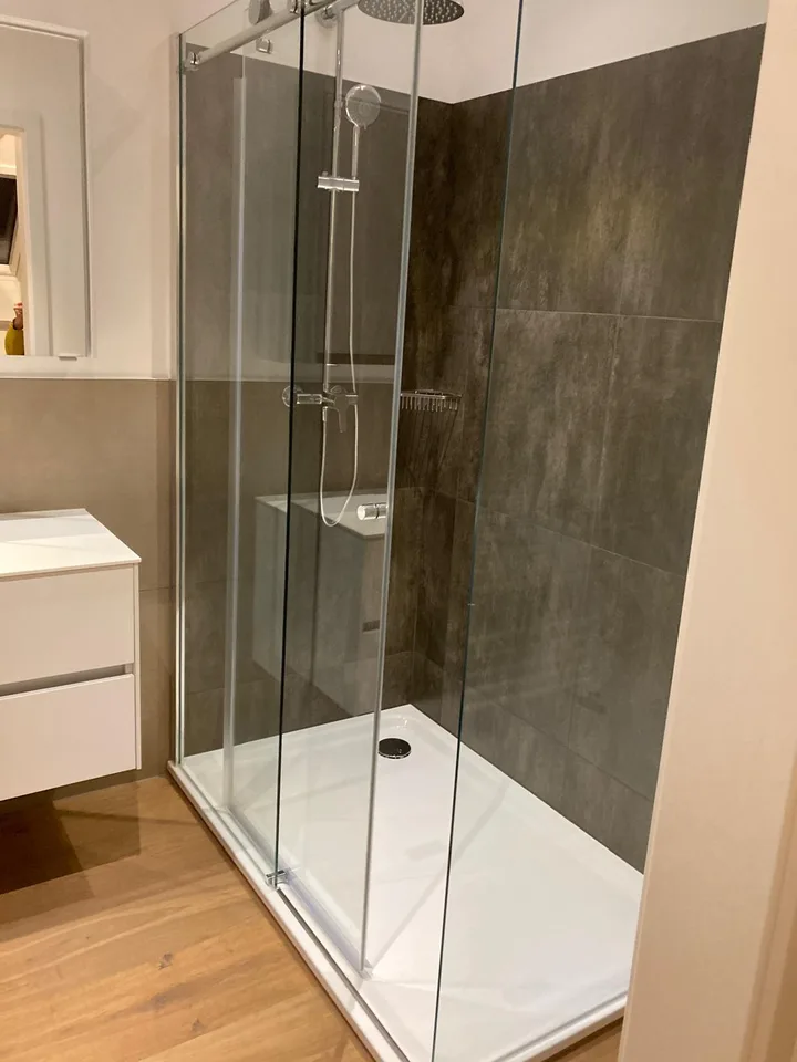 Grosse 3 1/2- Zimmer Traumwohnung sucht neue Bewohner/innen