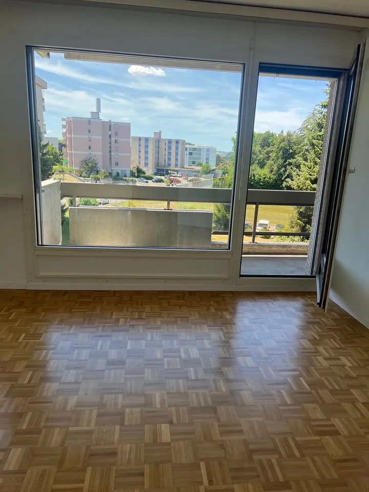Wohnung mit 4.5 Zimmern zur Miete in Marly