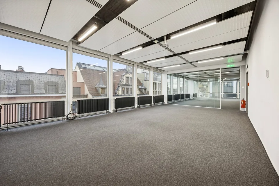 Bürofläche 1’500 m² mit 218 m² Lager, im Herzen von Biel – Foto 8 von 28