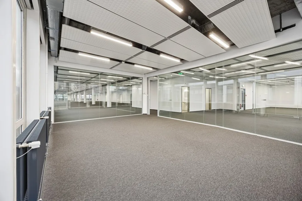 Bürofläche 1’500 m² mit 218 m² Lager, im Herzen von Biel – Foto 13 von 28