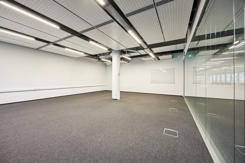 Bürofläche 1’500 m² mit 218 m² Lager, im Herzen von Biel – Foto 20 von 28