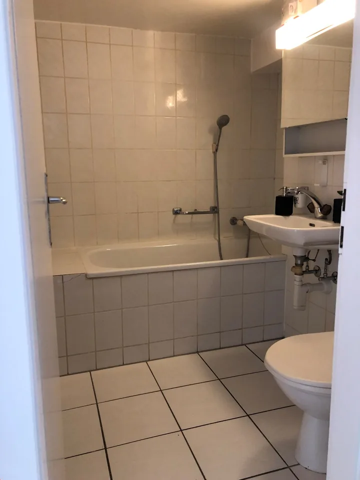 Appartamento di 3 locali in quartiere vivace a La Chaux-de-Fonds
