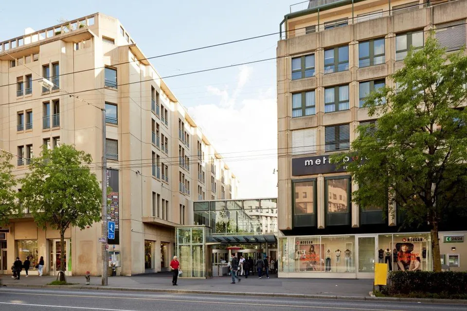 Places de parc souterrain dans le centre Metropole