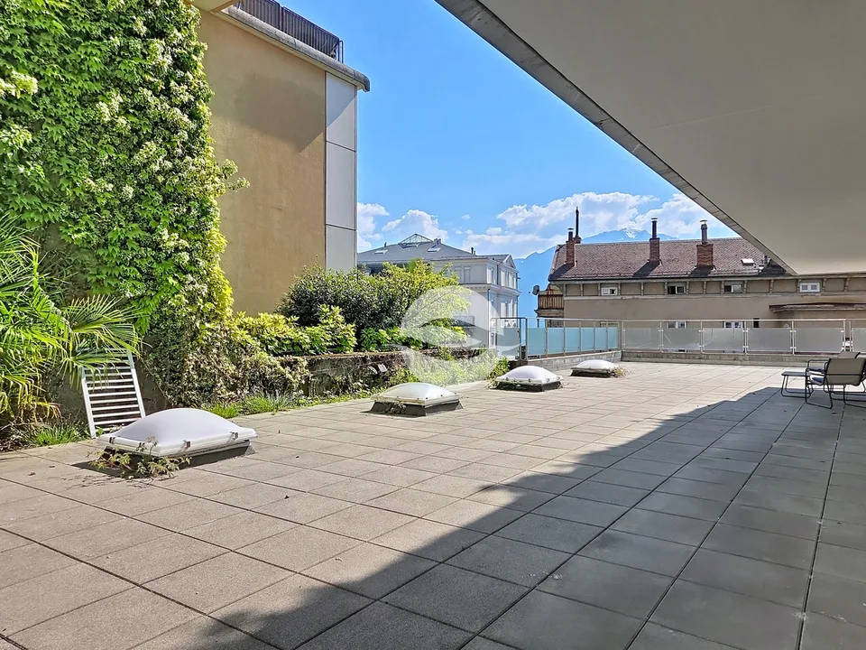 Au coeur de La Riviera | Bien meublé avec vaste terrasse