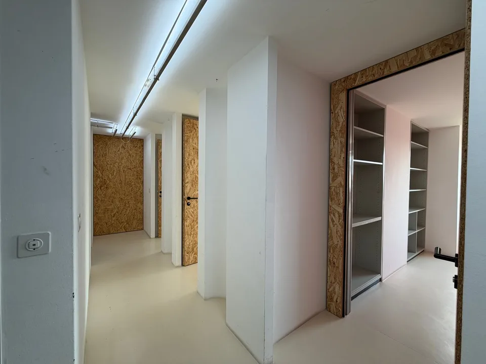 Modernes, untypisches Büro im Herzen von Nyon, mit Seeblick - Place du Château – Foto 10 von 17