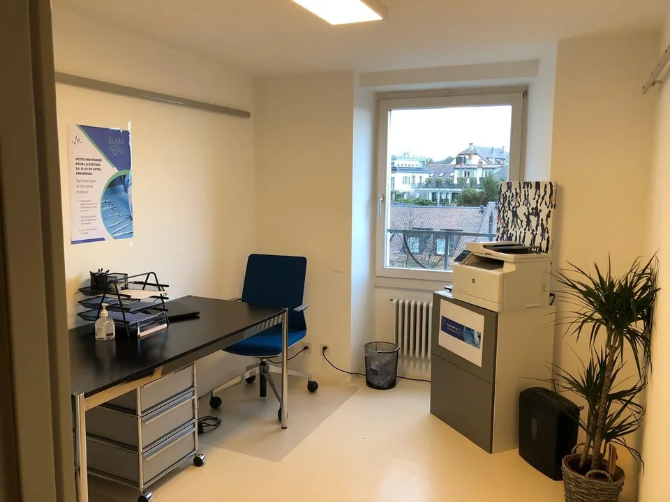 Ufficio moderno, atipico, nel cuore di Nyon, con vista sul lago - Place du Château