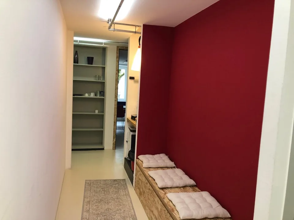 Modernes, untypisches Büro im Herzen von Nyon, mit Seeblick - Place du Château – Foto 6 von 17