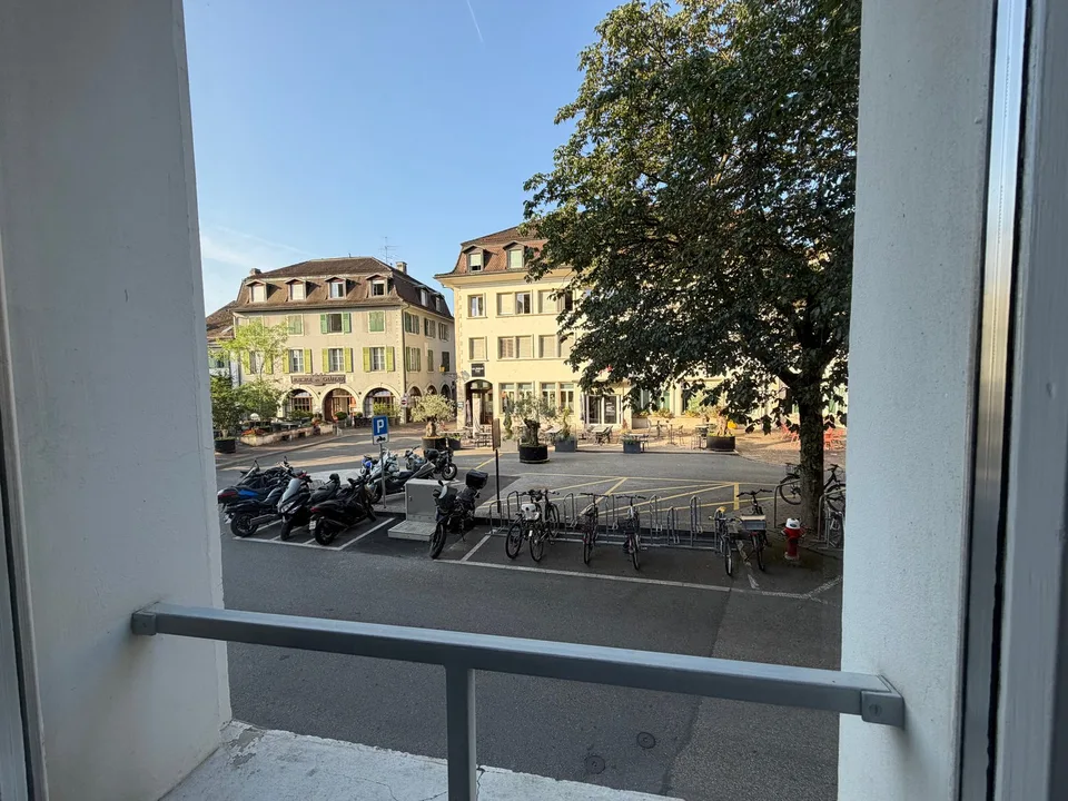 Modernes, untypisches Büro im Herzen von Nyon, mit Seeblick - Place du Château – Foto 14 von 17