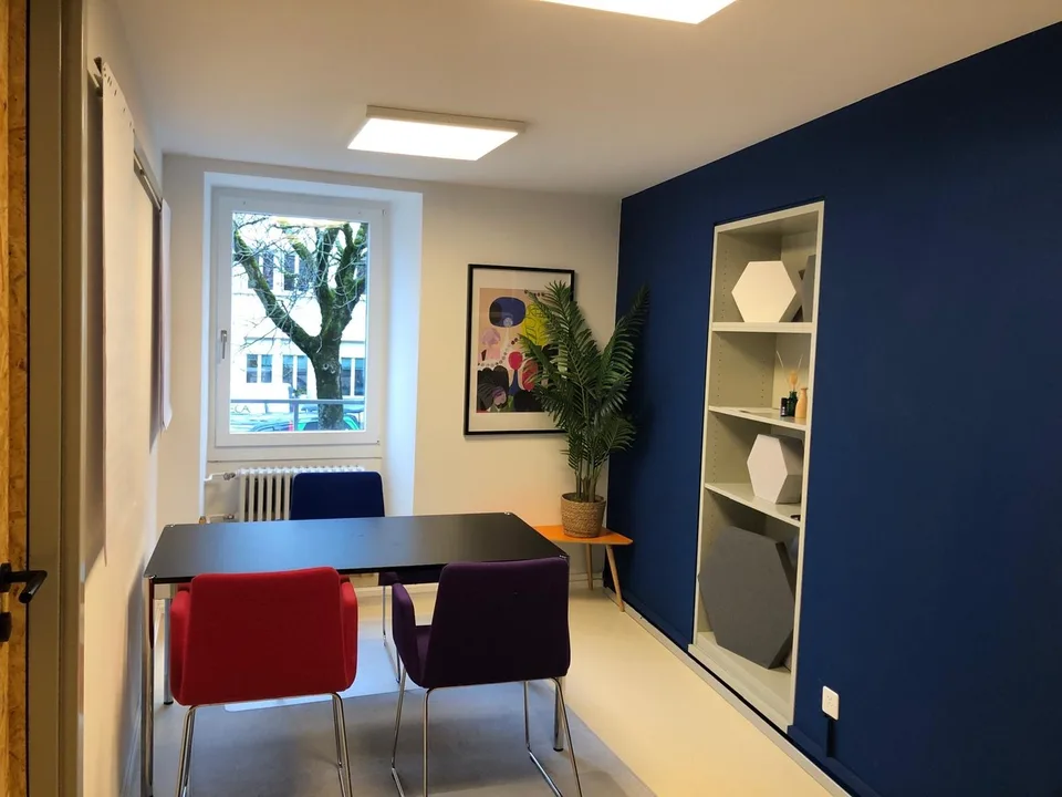 Bureau moderne, atypique, au coeur de Nyon, vue sur le lac - Place du Château