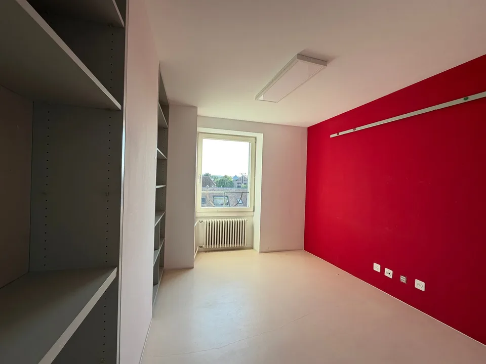 Modernes, untypisches Büro im Herzen von Nyon, mit Seeblick - Place du Château – Foto 16 von 17