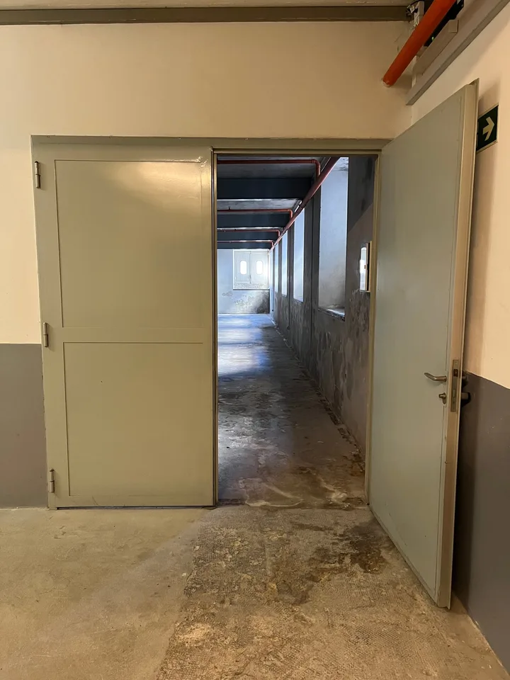 Lager/Depot von 165 m² mit Parkplatz in Balerna